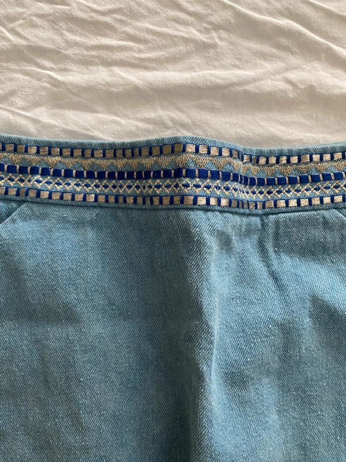 💙 Jupe en jean Blue & Blouses – Taille 36 – Détail perlé - photo numéro 3