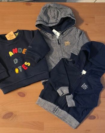 🥰😍 superbe  lot  sweats molleton 3 MOIS  garçon😍🥰 💙💙💙
