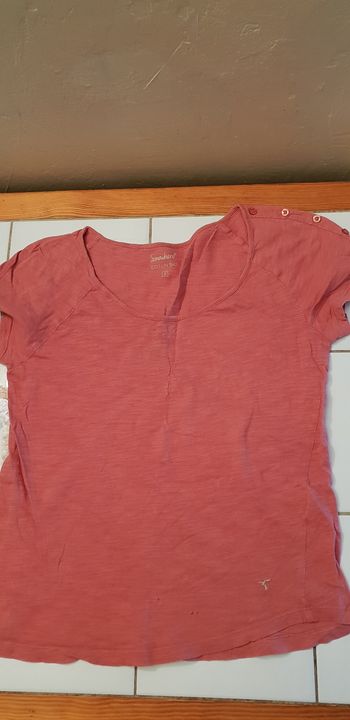 Tee shirt