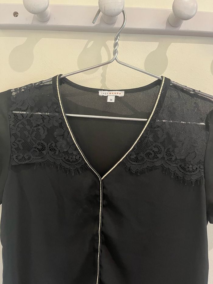 Blouse fluide à manches courtes Col en V avec dentelle lady blush taille S/36 - photo numéro 4