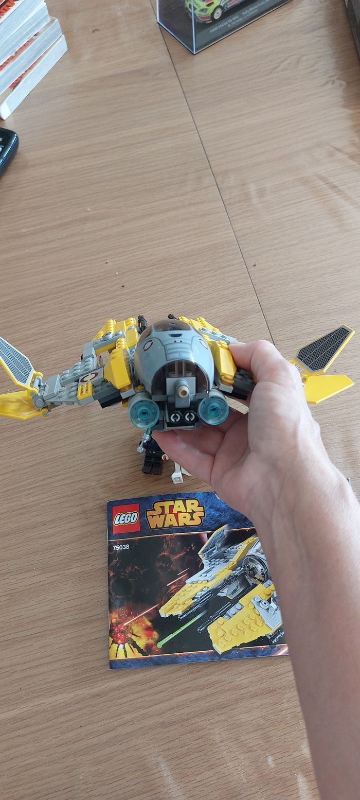 Vaisseau star wars l intercepteur jedi d anakin - photo numéro 4