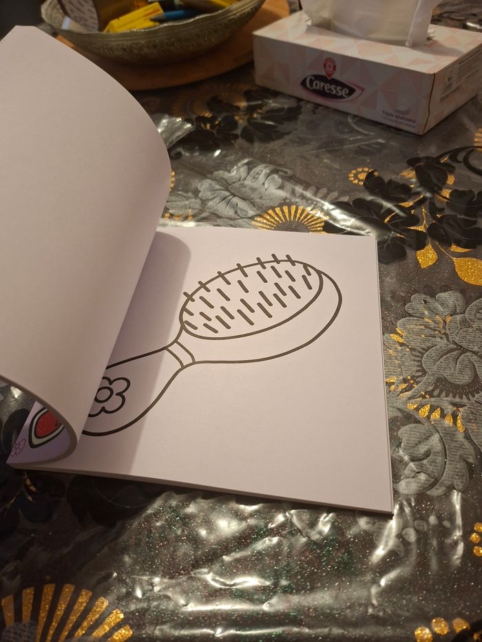 Livre coloriage enfants neuf prix 2 euro - photo numéro 3