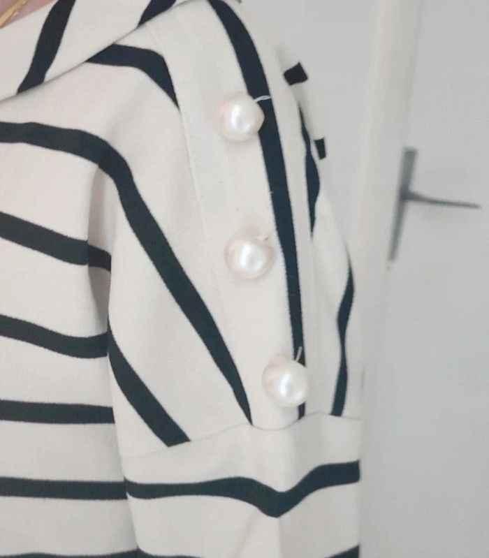 Blouse rayée avec perles manches longues femme - photo numéro 2