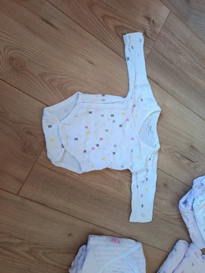 8 bodys cache cœur manches longues Tex - photo numéro 2