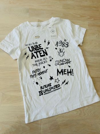 T-shirt tex NEUF unisexe 5-6 ans