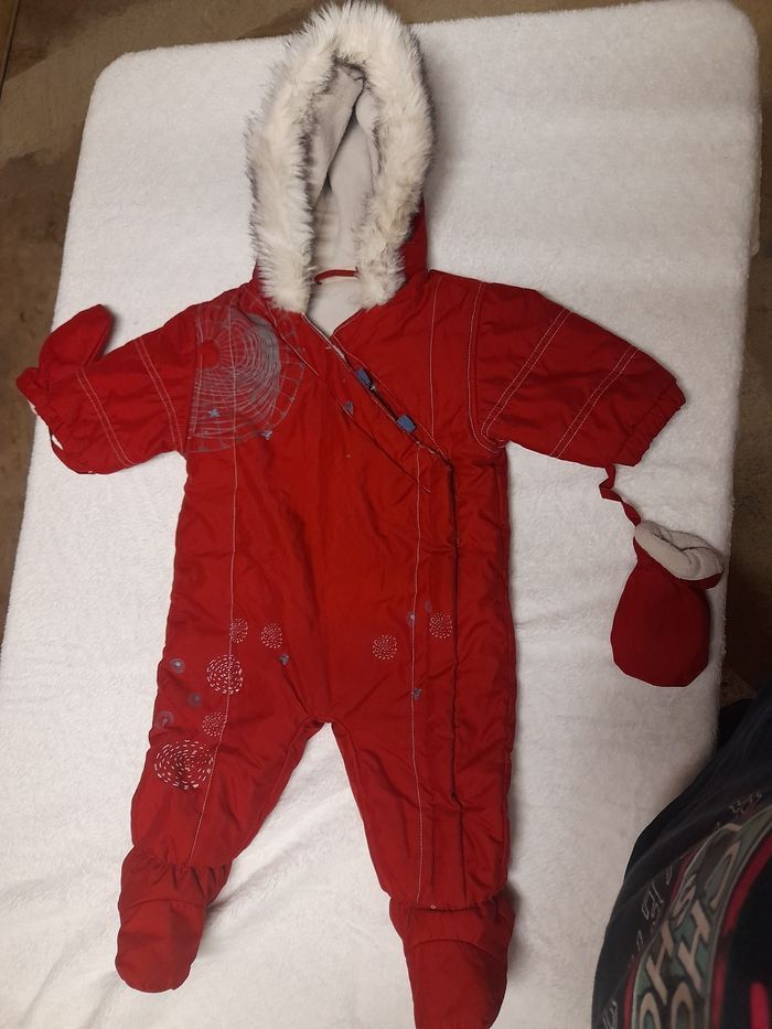 Combinaison  pilote / de ski 6 mois