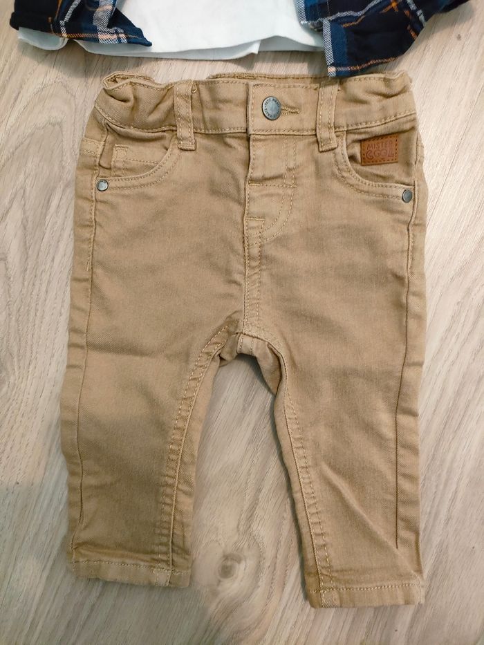 Lot vêtements 6 mois - photo numéro 9