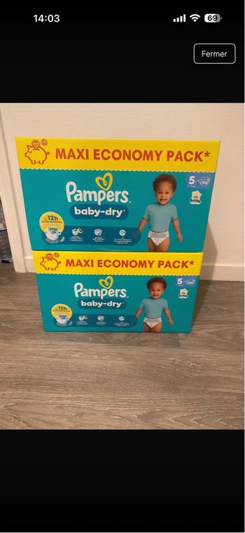 2 cartons de couches Pampers taille 5