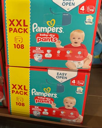 2 Pack 216 Couches pampers pants taille 4 neuf