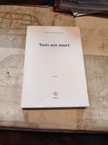 Tom est mort