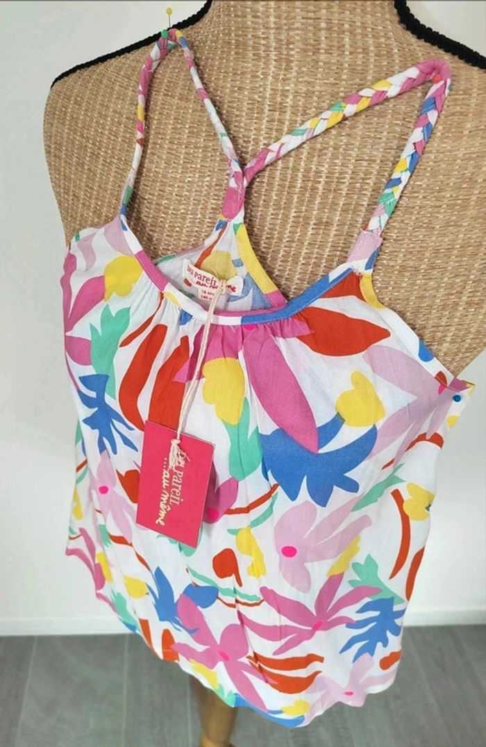 15 € Top / Blouse Dpam Motif fleurs 10 ans Neuf avec étiquette - photo numéro 2