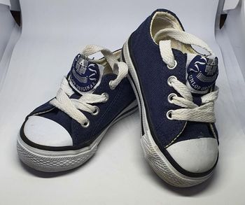 Baskets type converse de marque "Dunlop"