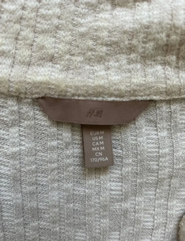 Robe courte / Tunique H&M – Taille M – Décolleté en V - photo numéro 4