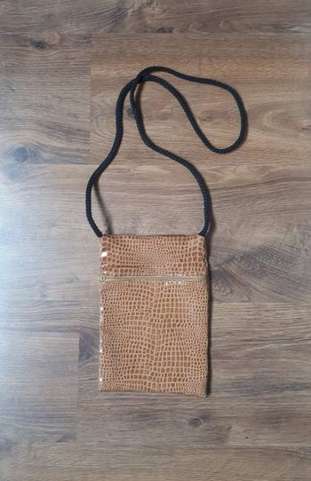 Pochette bandoulière