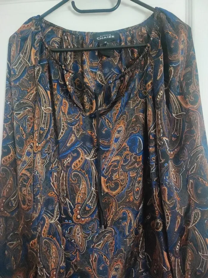 Blouse satiné Neuve 36 - photo numéro 2