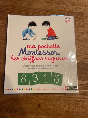 Coffret Nathan Neuf Ma pochette Montessori les chiffres rugueux