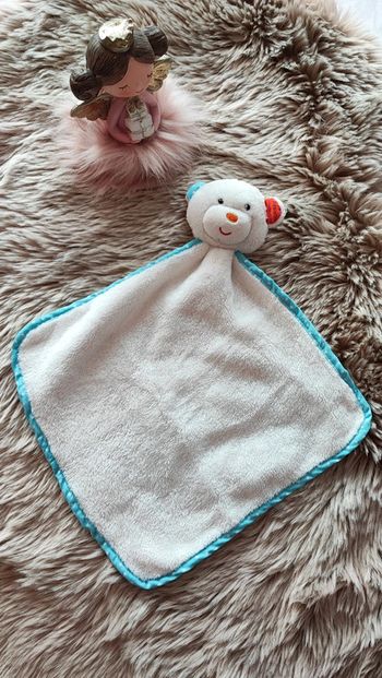 Doudou carré ours blanc bleu