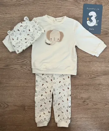 Ensemble 3 pièces motif éléphant.