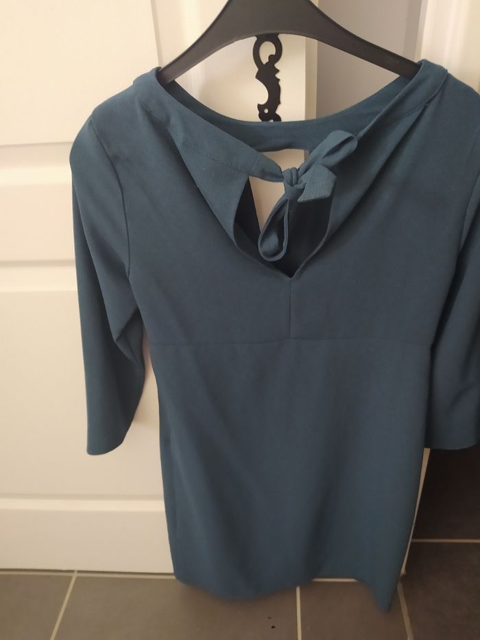 Robe Naf naf très bon état taille 34 - photo numéro 2