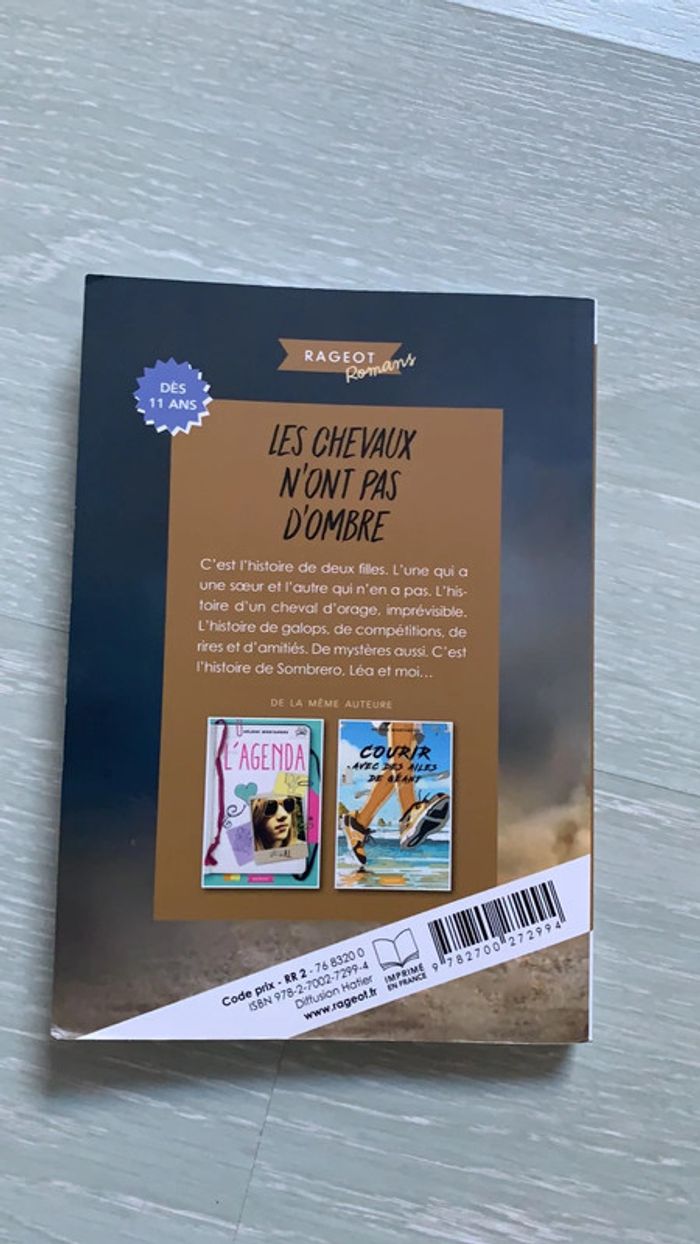 Livre Les chevaux n’ont pas d’ombre - photo numéro 2