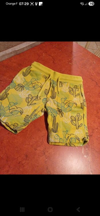 Short garçon taille 3 ans