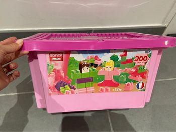 Briques de construction