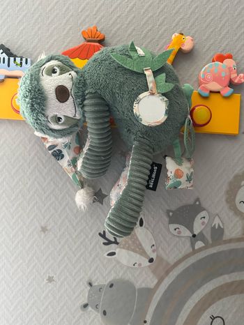 Peluche d'activités Chillos le paresseux