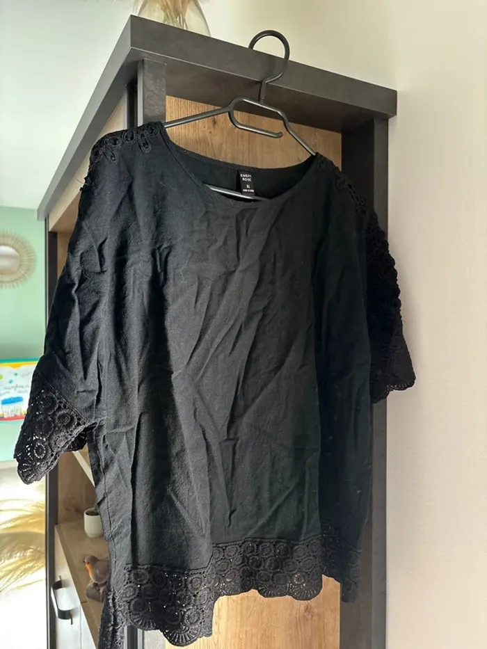 Tee shirt