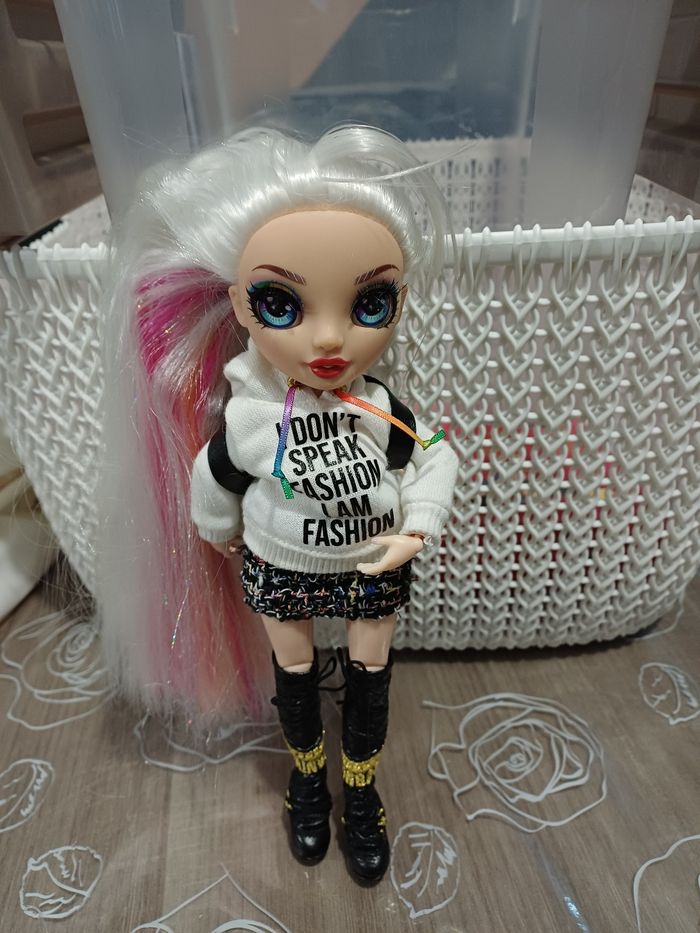 Poupée Rainbow high junior Amaya - photo numéro 2