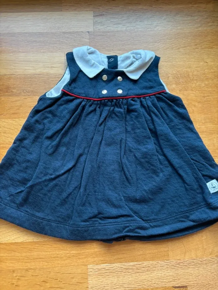 Jolie robe petit bateau 6 mois fille