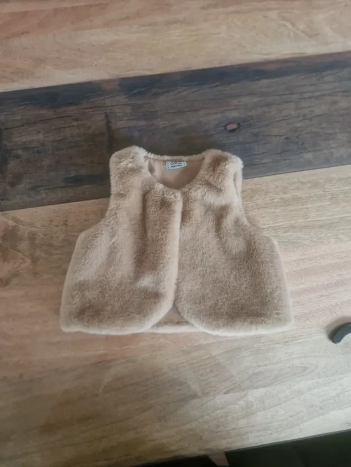 Petits gilet sans manche 12 mois