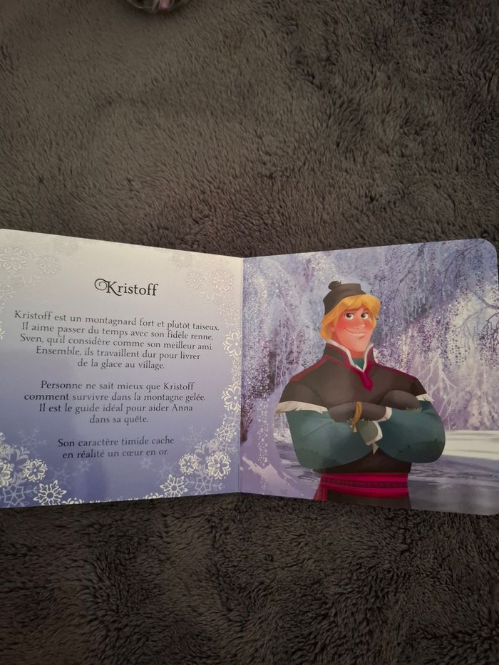 Livre La Reine des Neiges Mes amis d'Arendelle en très bon état - photo numéro 7