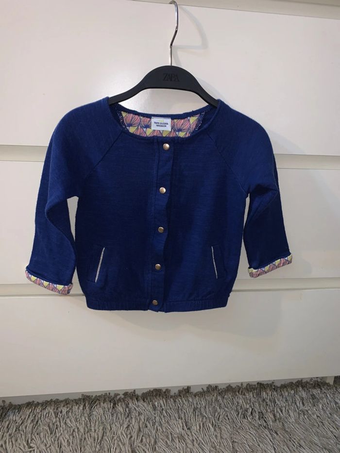 Jolie petite veste bébé fille