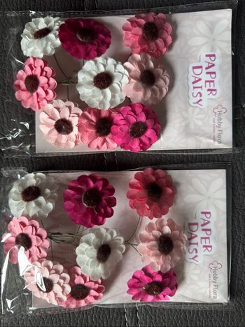 Marguerite en papier sur fil de fer