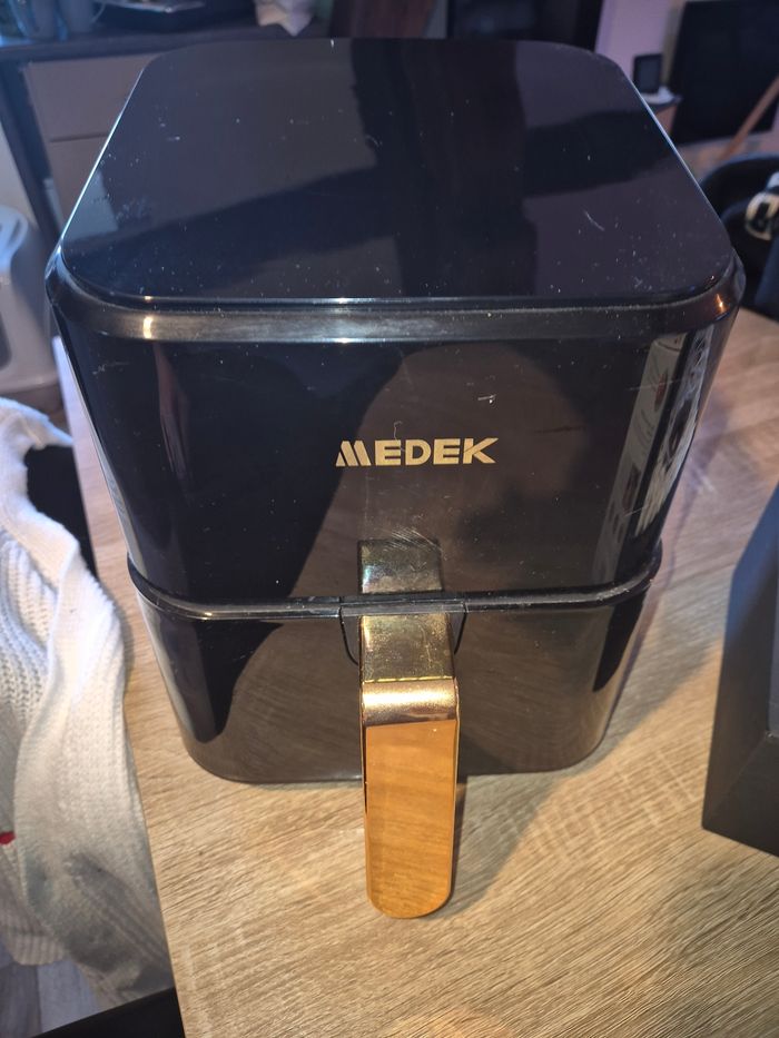 Air frayer marque medek