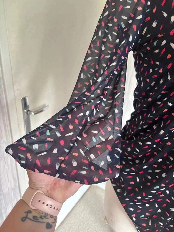 Magnifique blouse taille 38 marque formul • - photo numéro 2