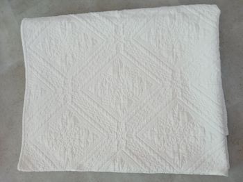 dessus de lit ou de canapé 142 x 222 cm blanc