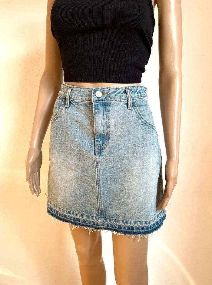Jupe en jean taille M achetée en Corée du Sud excellent état-> Petite jupe en jean achetée en Corée - photo numéro 5
