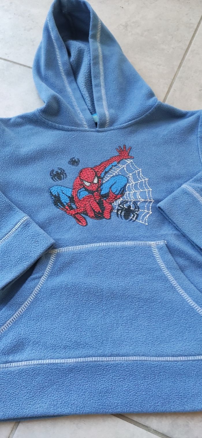 Pull chaud Spiderman - photo numéro 2