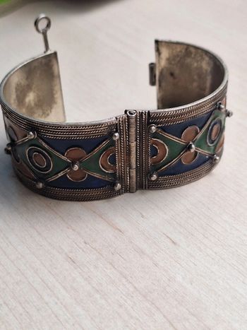 🎨 Bracelet artisanal coloré en métal 🎨