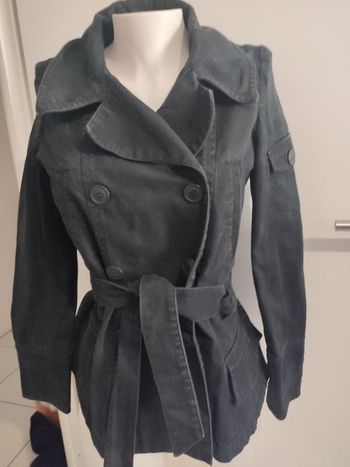 #kytie36femme. Trench taille 36 écrit 42 taille super petit