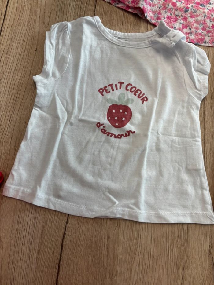 Lot t-shirt bébé fille 6mois - photo numéro 3