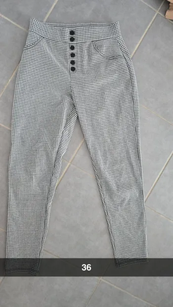 Pantalon chino à carreaux