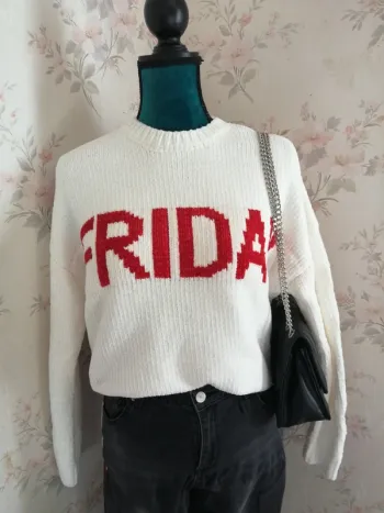 Pull crème en maille chenille à message friday rouge / jennyfer / (S)