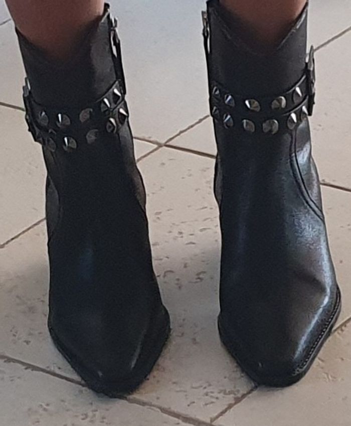 Bottines  noires en cuir - photo numéro 5