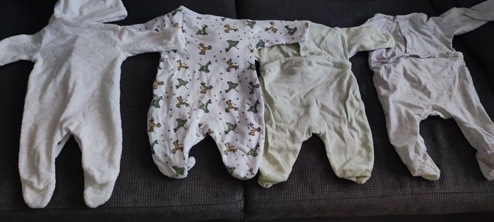 Lot de grenouillère /pyjama/body - photo numéro 5