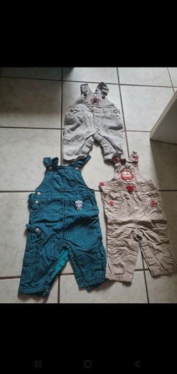3 salopettes pour 1 euros 6 mois