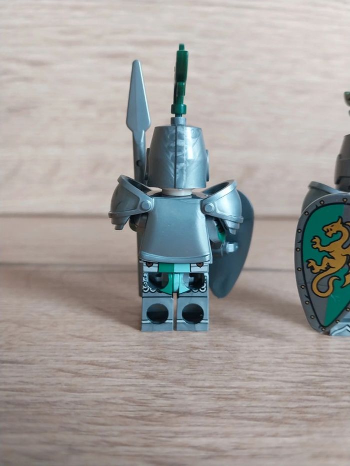 Figurines type lego 2 soldats chevaliers Dragons - photo numéro 5