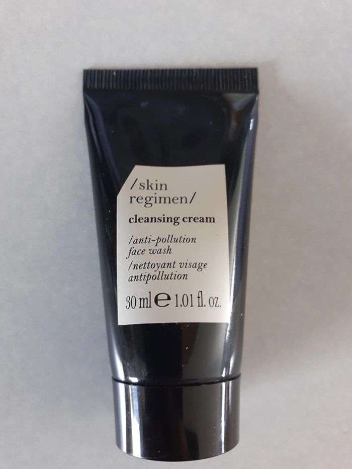 Crème nettoyante anti pollution