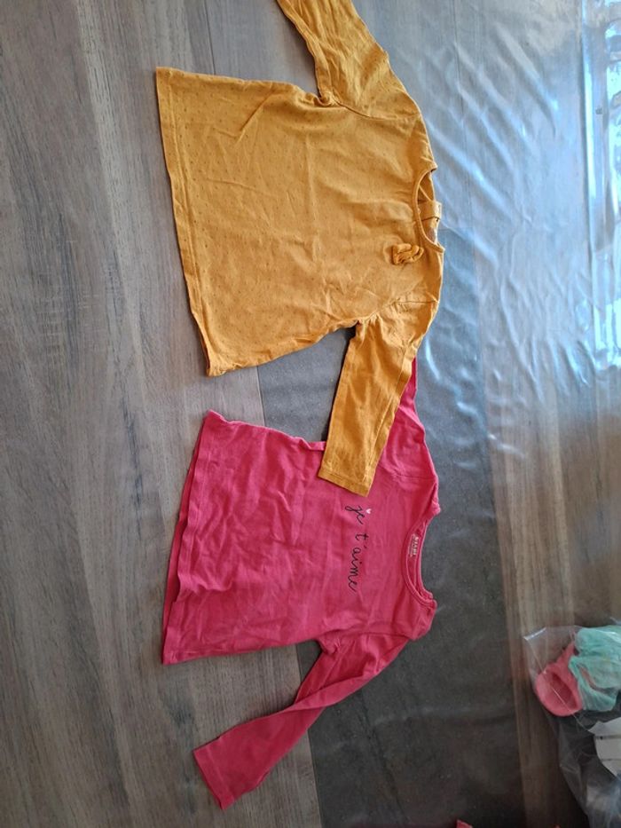 2 tee shirt leger 24 mois - photo numéro 2